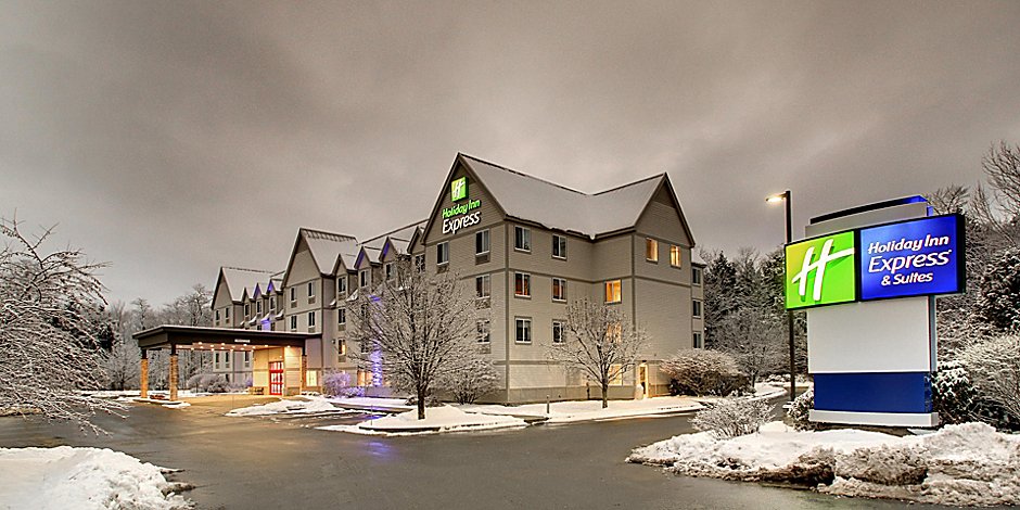 Holiday Inn Express & Suites – Lincoln East